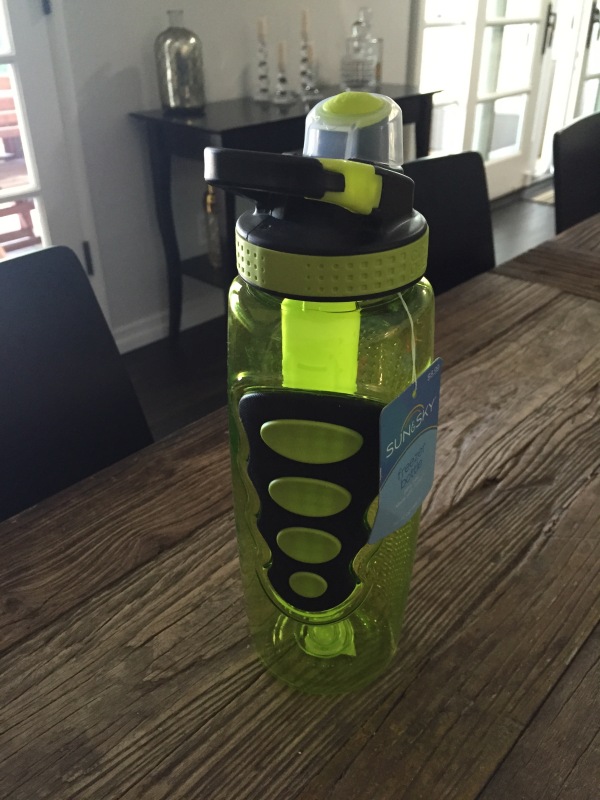 Keep the kids hydrated and cool as the summer winds down with this awesome water bottle!